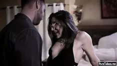 Redare Futută de un străin drăguț într-un sex extrem de dur