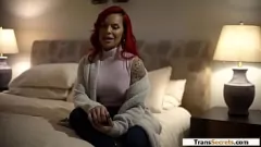 تشغيل الرجل يعطي لاتينا الخنخي جبهة مورو