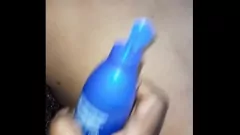 Jouer Tricher le massage de la chatte intime de la femme de la desi et l'expérience de doigté orgasmique à la maison