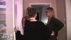 Jouer Trio lesbico caldo con Lou Nesbit e Lia Louise