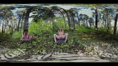 Afspelen Sensuele brunette Sosha Belle masturbeert buiten tot een intens orgasme